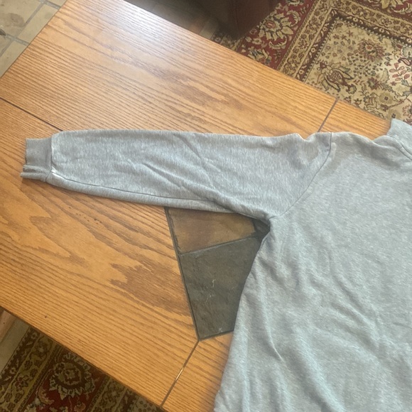 Puma Hooded Sweatshirt with Drawstrings - Picture 3 of 6